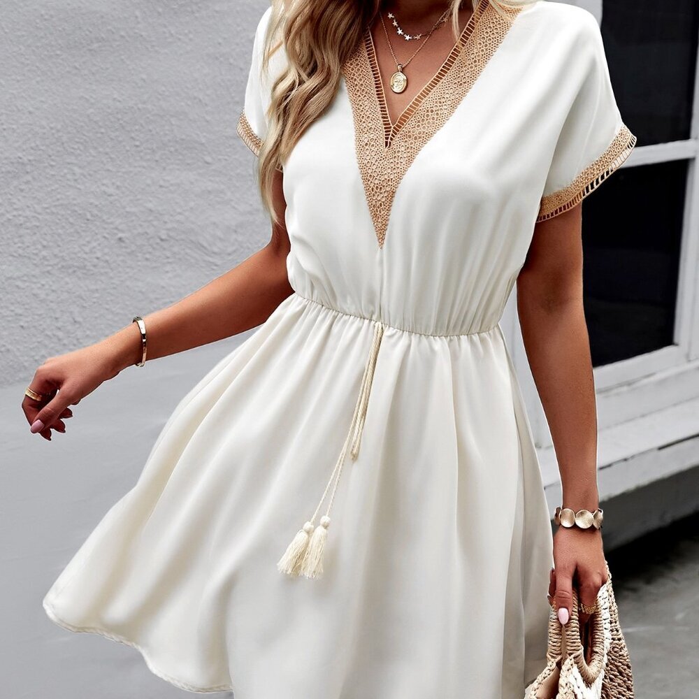 White Boho Women's Guipure Lace Fringe Detail Batwing Sleeve Dress - Picture 4 of 7